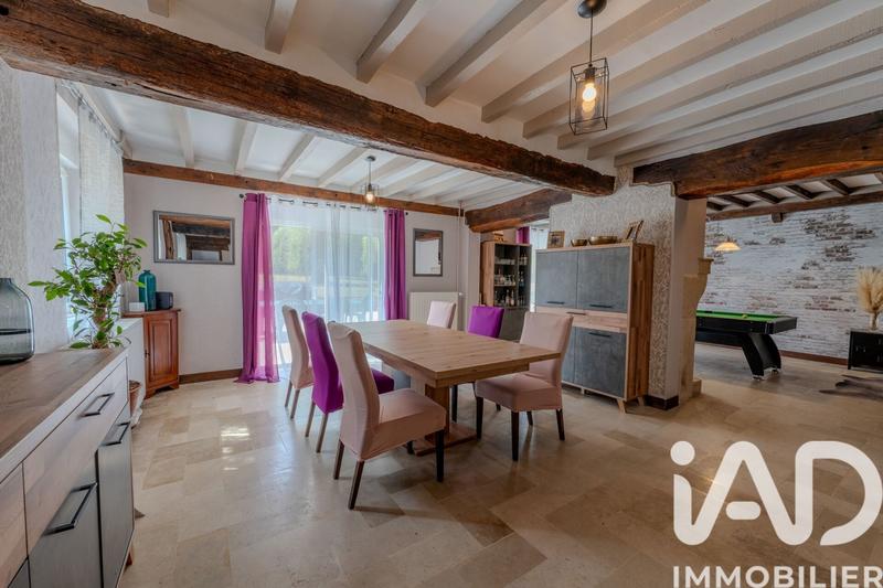 Maison - 250 m² - 9 pièces