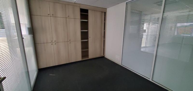 Local commercial - 161 m² - 5 pièces