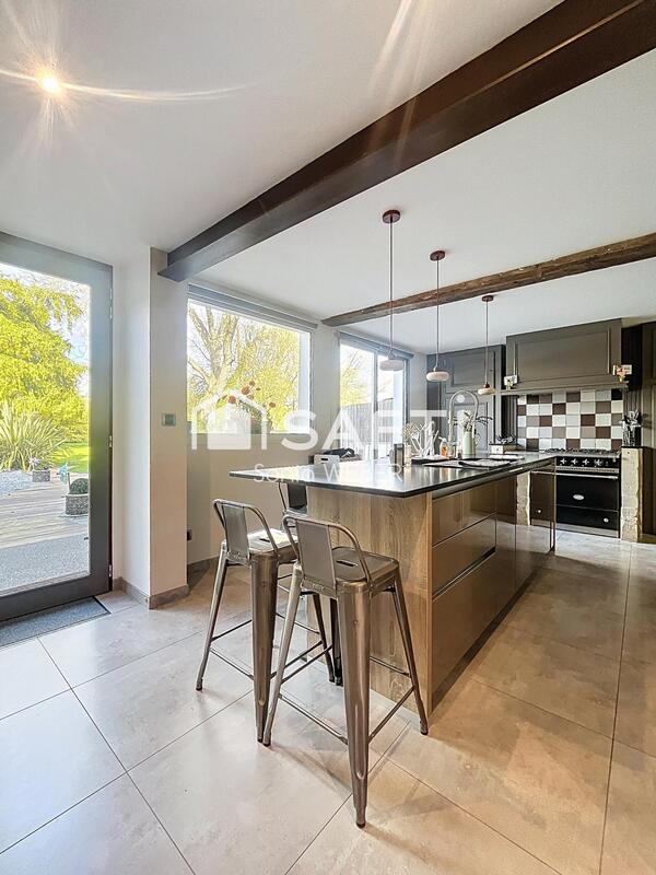 Maison de maîtres - 282 m² - 7 pièces