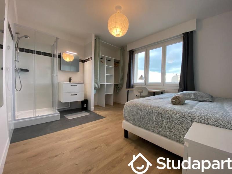 Chambre - 11 m² - 1 pièce