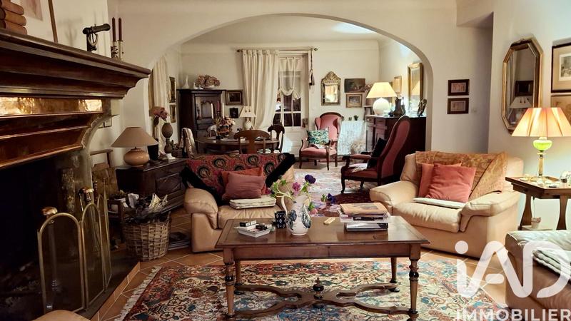 Maison - 271 m² - 6 pièces