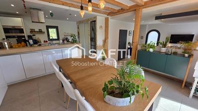 Maison - 106 m² - 4 pièces