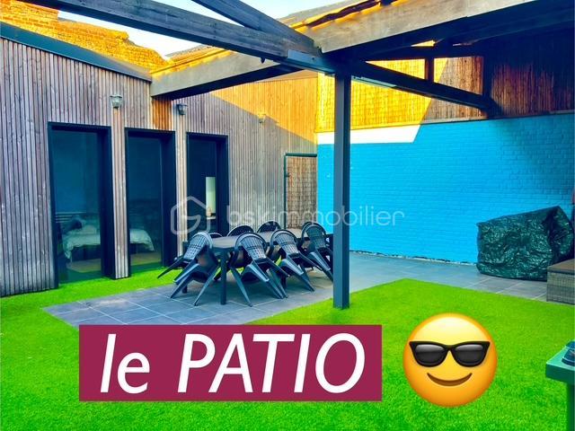 Maison - 650 m² - 12 pièces