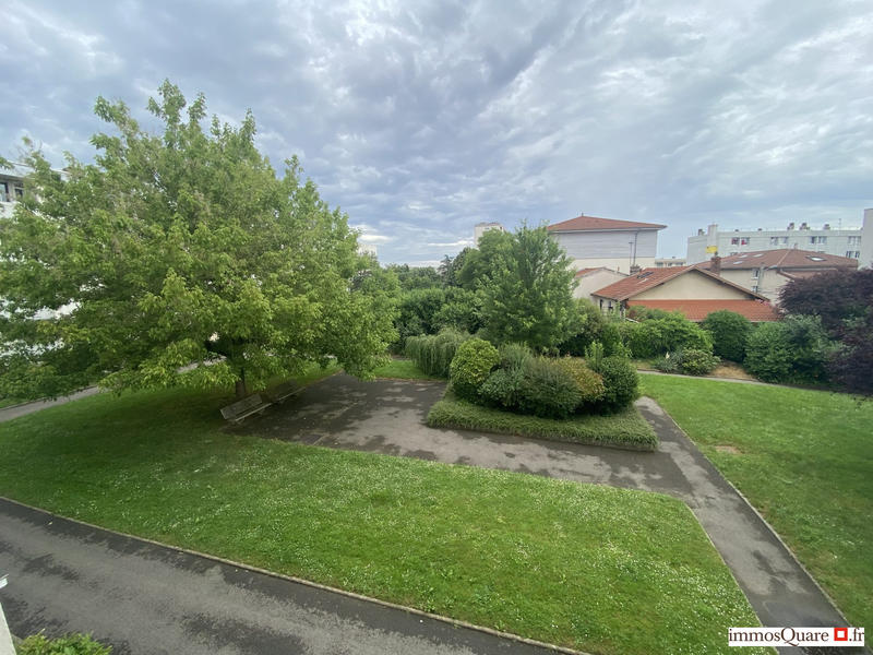 Appartement - 76 m² - 4 pièces