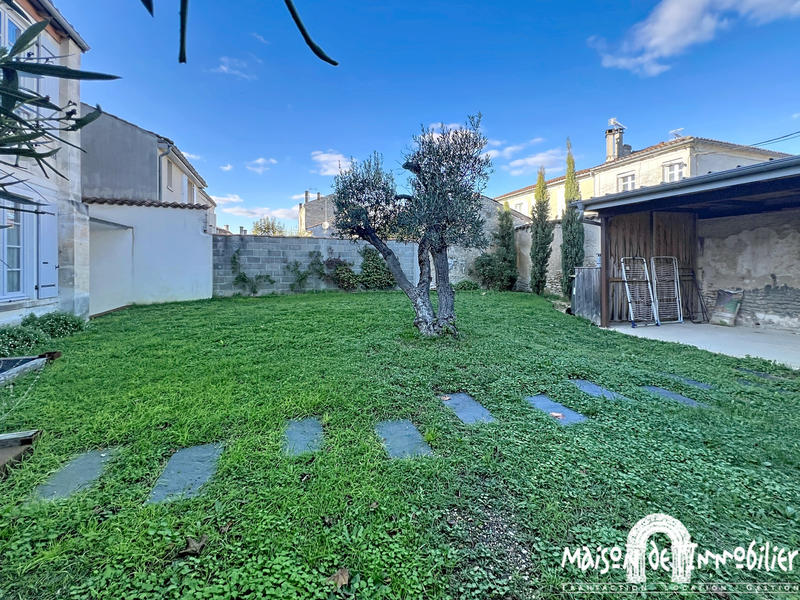 Maison - 187 m² - 7 pièces