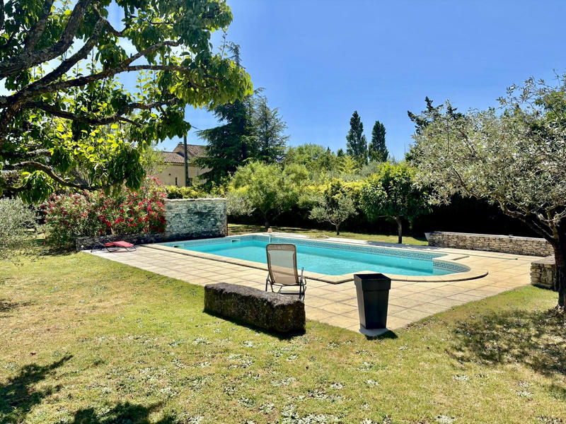 Mas - 195 m² - 5 pièces