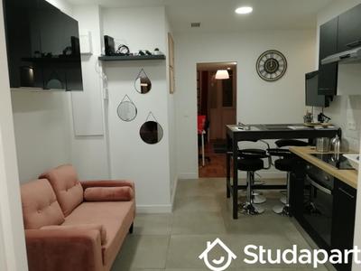 Chambre - 16 m² - 1 pièce