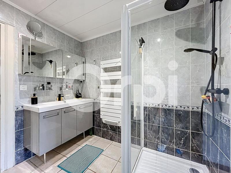 Maison - 98 m² - 4 pièces