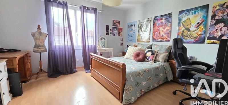 Maison - 241 m² - 7 pièces