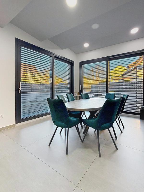 Maison - 121 m² - 5 pièces