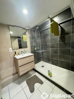 Chambre - 9 m² - 1 pièce