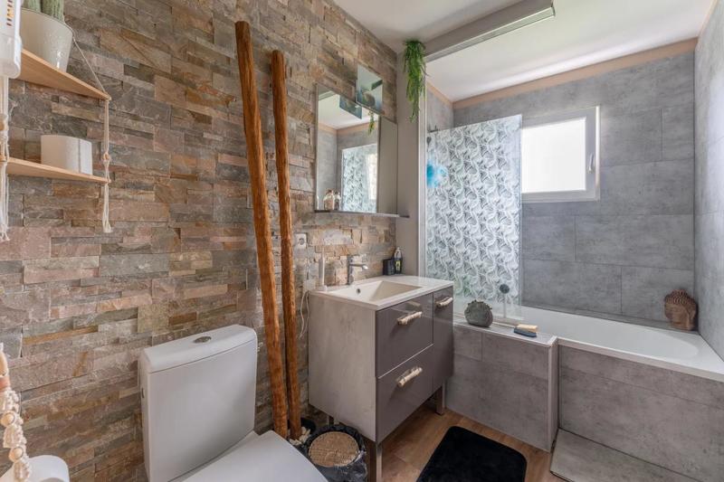 Maison - 151 m² - 5 pièces