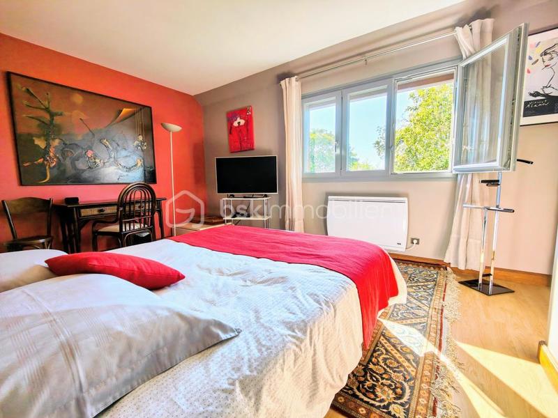 Demeure - 181 m² - 8 pièces