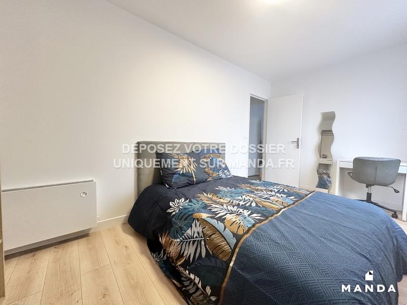 Chambre - 10 m² - 5 pièces