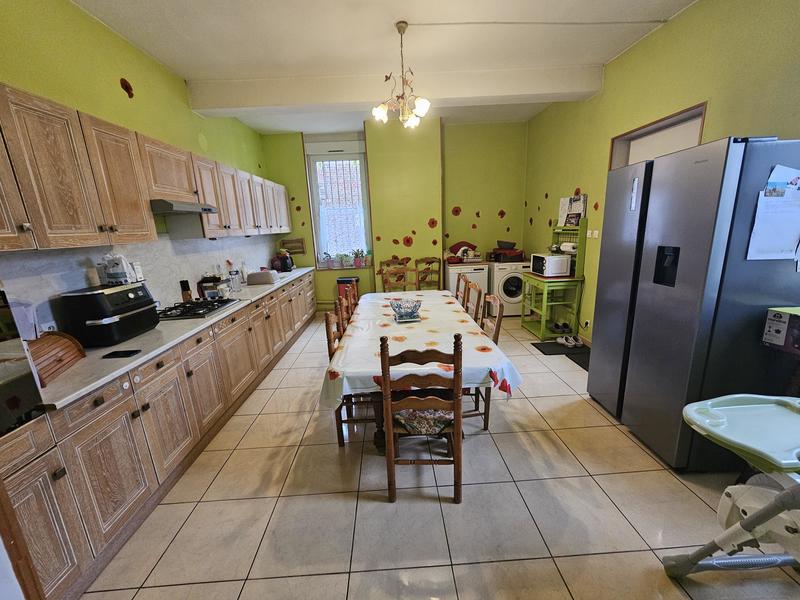 Maison - 141 m² - 5 pièces