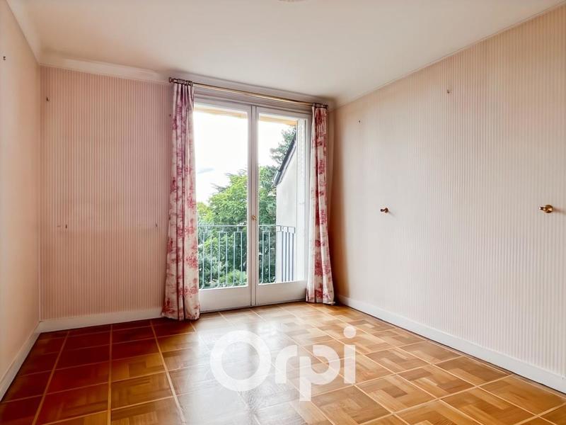Appartement - 99 m² - 4 pièces