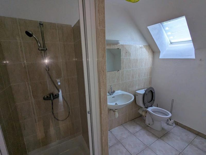 Maison - 224 m² - 9 pièces