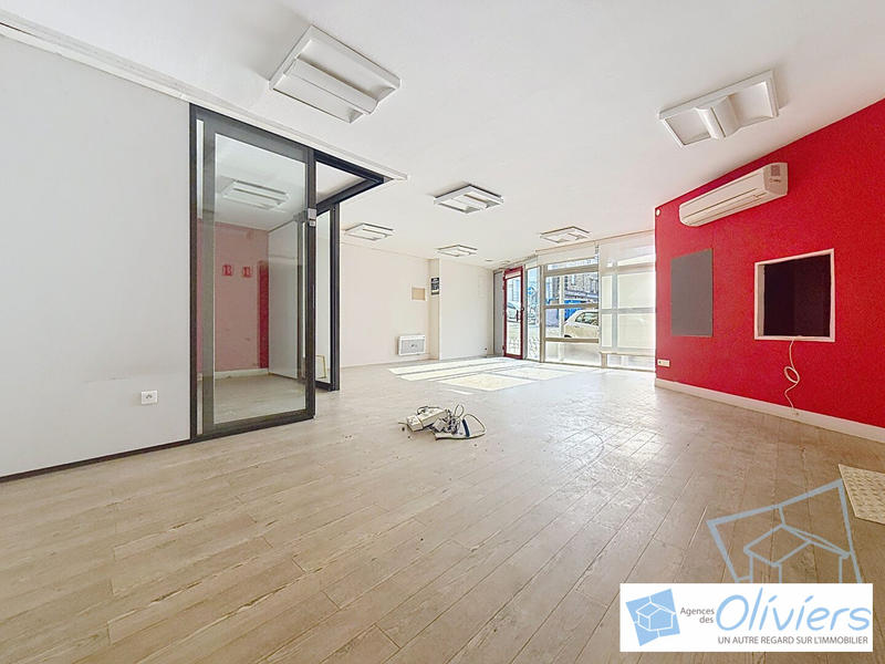 Immeuble - 111 m² - 5 pièces