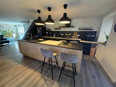 Maison - 169 m² - 3 pièces