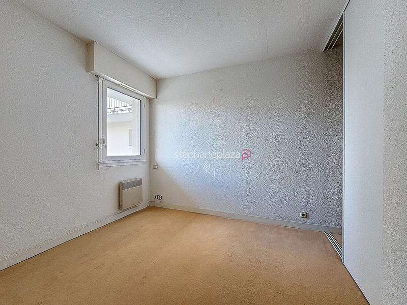 Appartement - 81 m² - 3 pièces