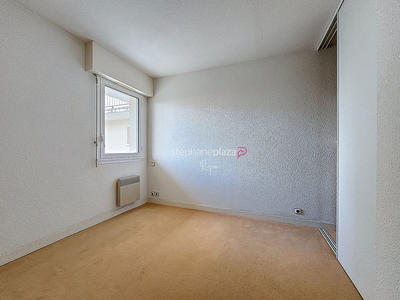 Appartement - 81 m² - 3 pièces