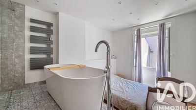 Appartement - 75 m² - 3 pièces