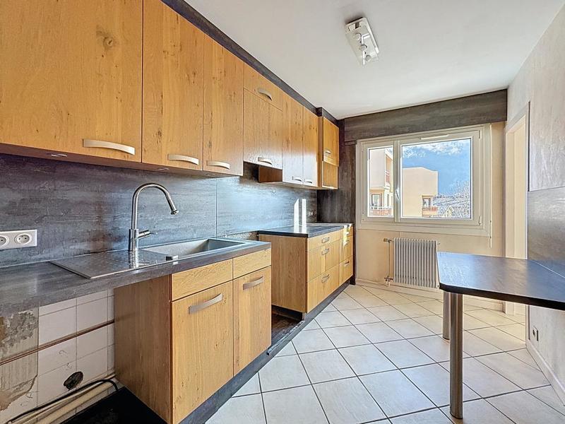 Appartement - 84 m² - 4 pièces