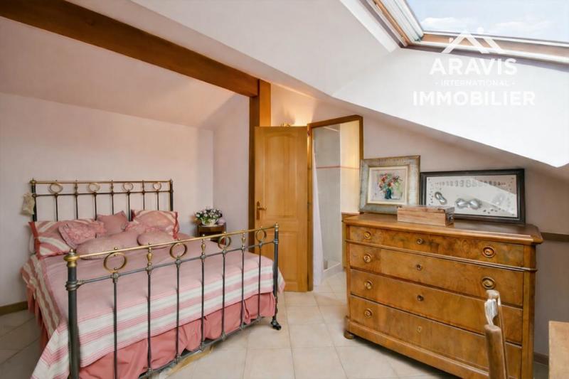 Maison - 266 m² - 8 pièces