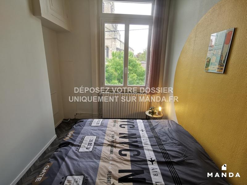 Chambre - 11 m² - 5 pièces