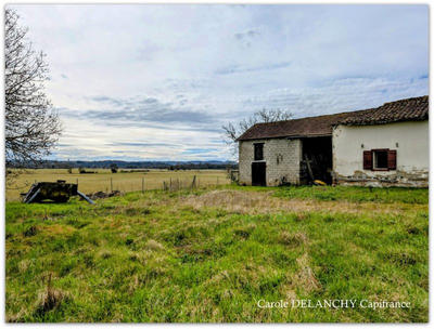 Maison - 99 m² - 4 pièces