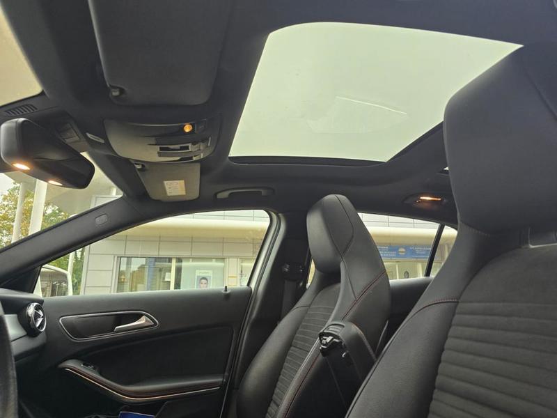 Mercedes Classe Gla 200 Cdi 2.1 136 Ch Garantie 6 Mois / Reprise Possible