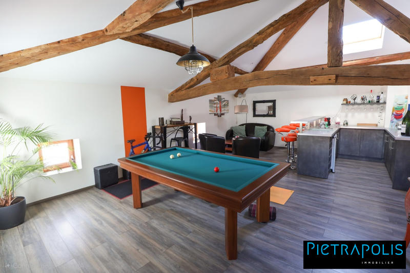 Maison ancienne - 181 m² - 7 pièces