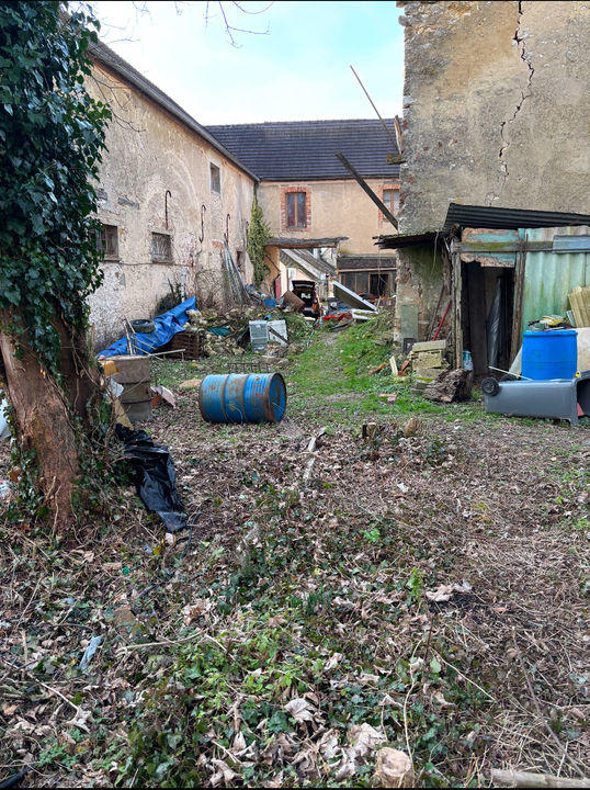 Corps de ferme - 140 m² - 9 pièces