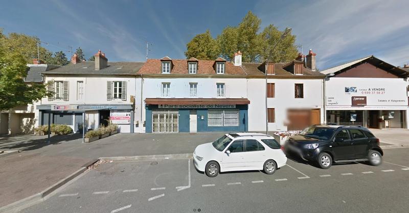 Maison - 217 m² - 8 pièces