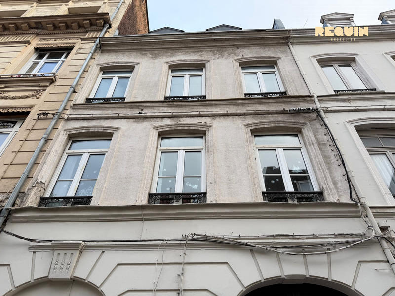 Appartement - 96 m² - 6 pièces