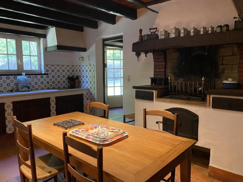 Propriété - 250 m² - 7 pièces