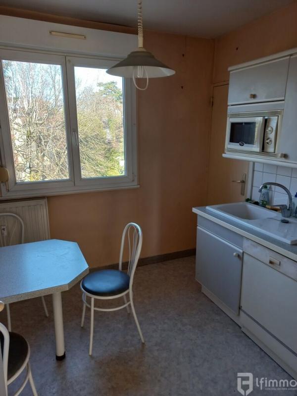 Appartement - 65 m² - 4 pièces