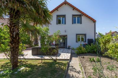 Maison - 191 m² - 9 pièces