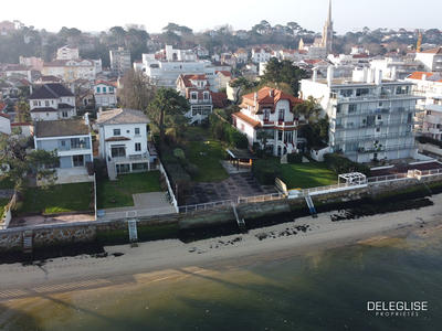 Demeure - 510 m² - 15 pièces