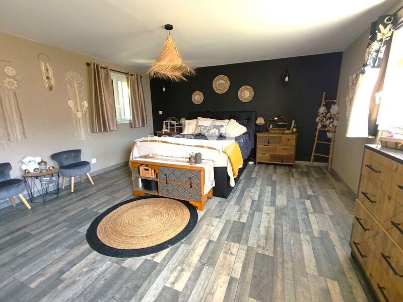 Maison - 120 m² - 5 pièces