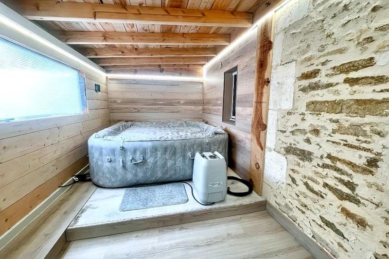 Maison - 224 m² - 9 pièces