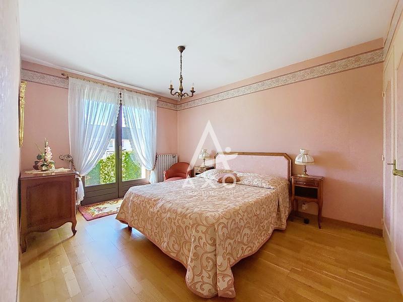 Maison - 104 m² - 5 pièces