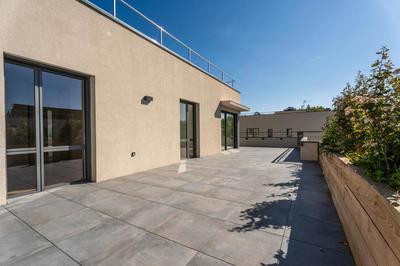 Penthouse - 96 m² - 4 pièces