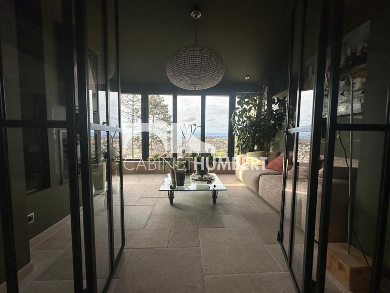 Maison - 144 m² - 6 pièces