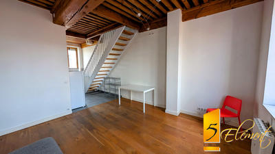 Appartement - 60 m² - 2 pièces