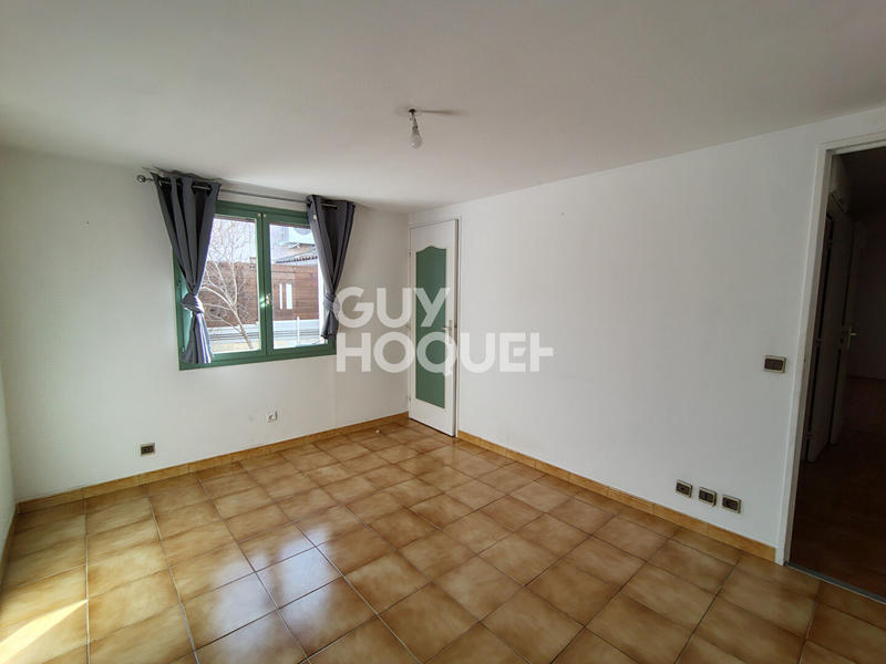 Villa - 100 m² - 5 pièces