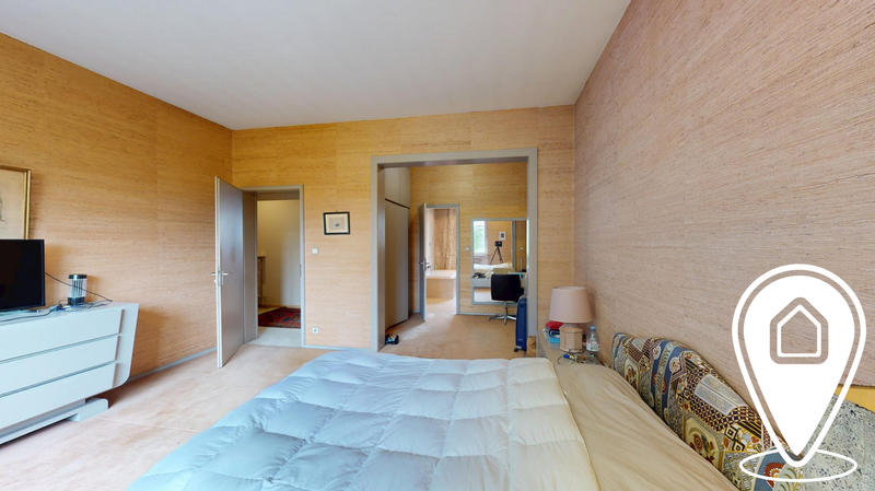 Maison - 346 m² - 11 pièces