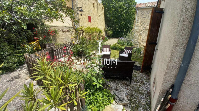 Maison - 120 m² - 3 pièces