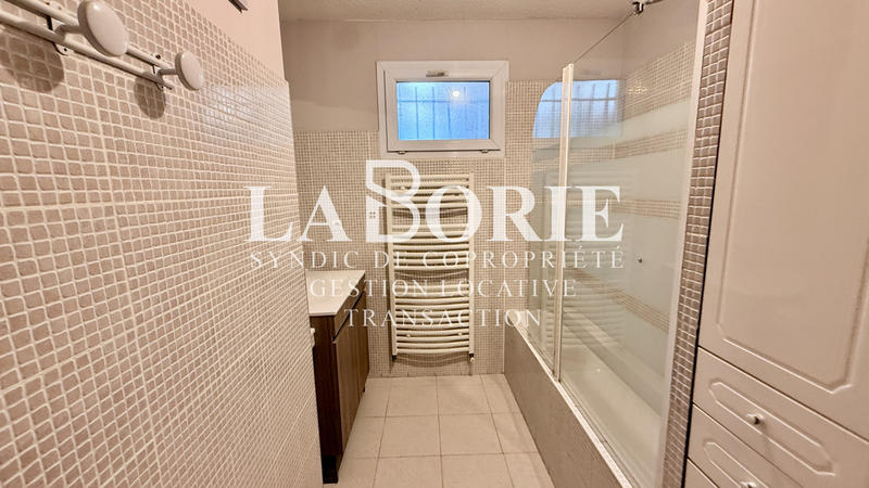 Appartement - 84 m² - 4 pièces