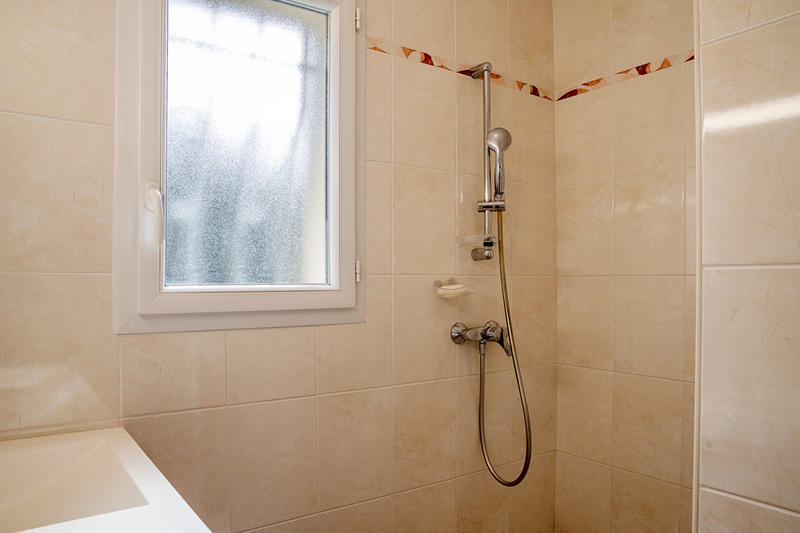 Maison - 150 m² - 8 pièces